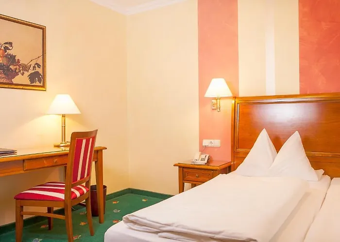 Wilder Mann Hotel